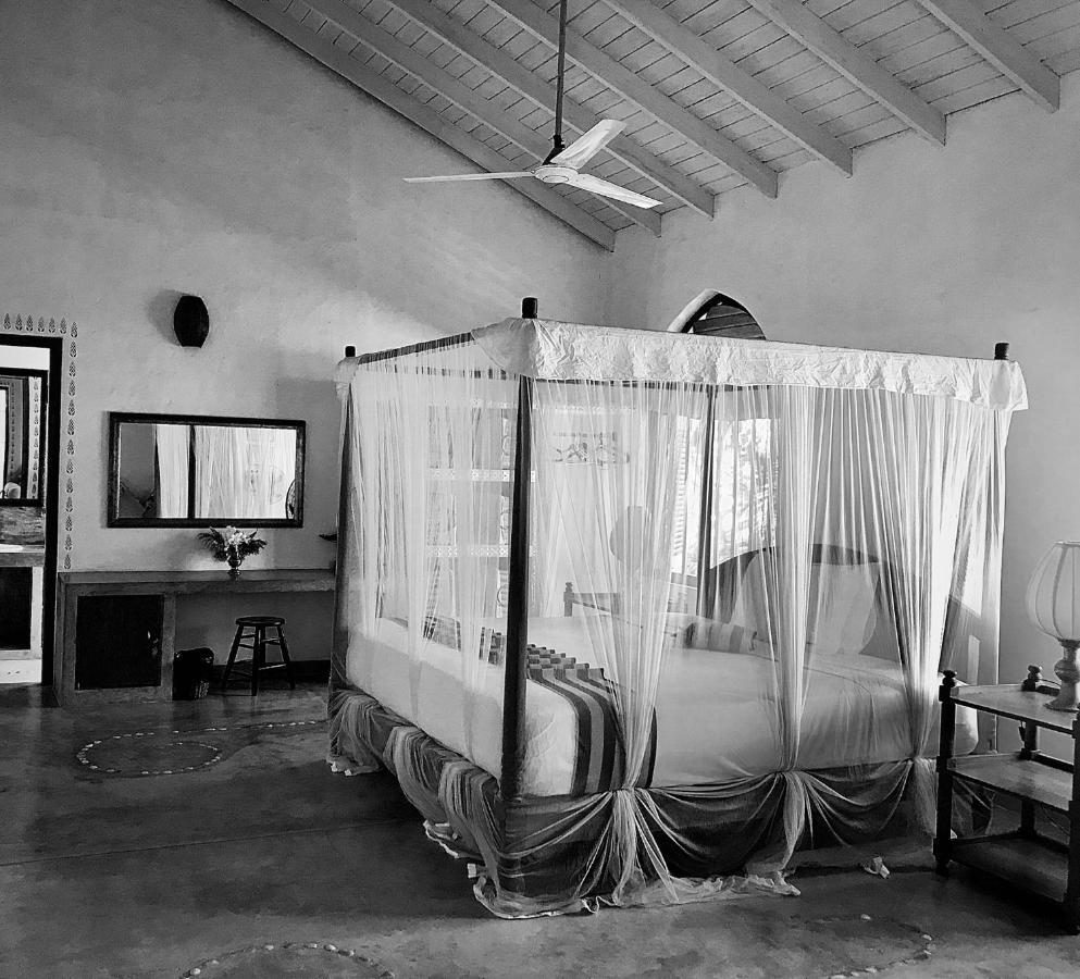 Khomba Beach House Alankuda Kültér fotó